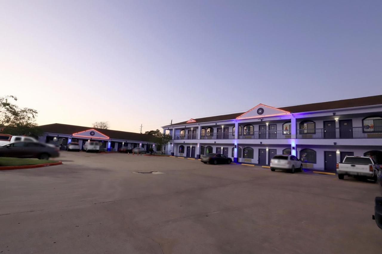 Scottish Inn And Suites Houston-Jones Road Louetta Exteriör bild