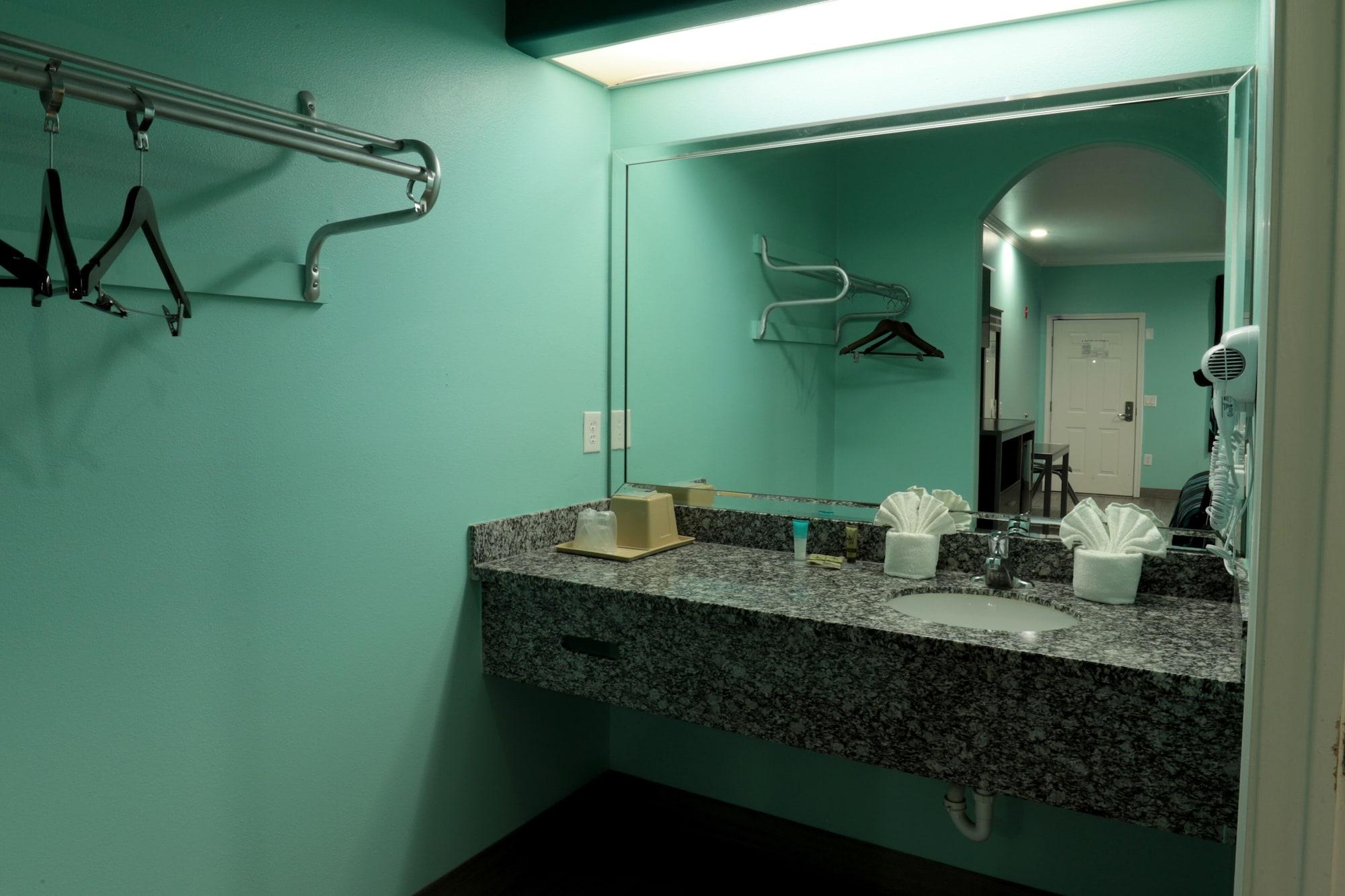 Scottish Inn And Suites Houston-Jones Road Louetta Exteriör bild