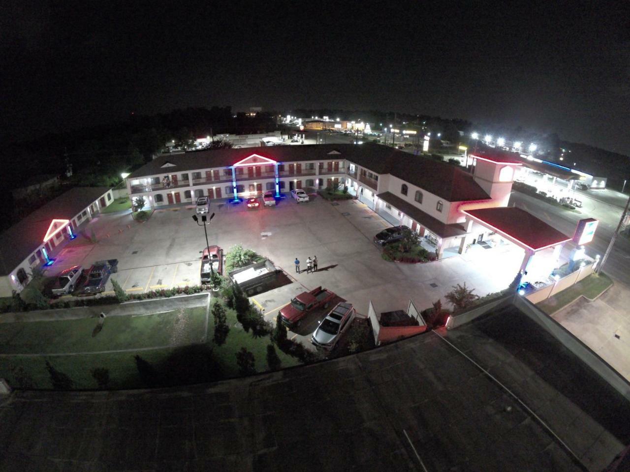 Scottish Inn And Suites Houston-Jones Road Louetta Exteriör bild